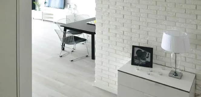 Jak kłaść płytki gipsowe dekoracyjne - uniknij najczęstszych błędów